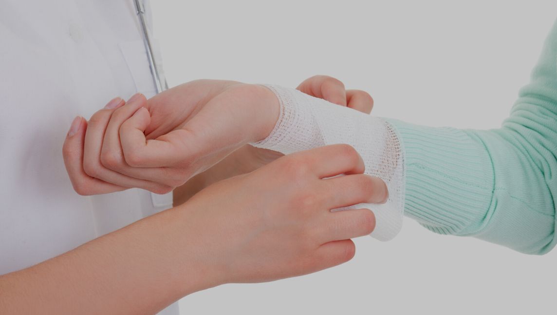 Minor and Major Hand Injuries Treatment in Pune | Dr. Chaitanya Karande Patil